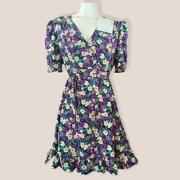 Dresses & Skirts - 2/$30 NWT floral mini dress size M